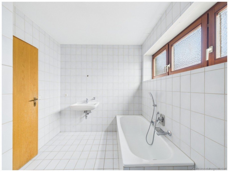 Badezimmer Obergeschoss Doppelhaush�lfte Eching