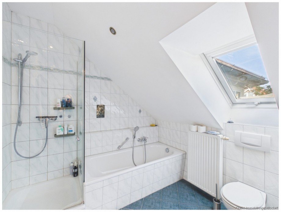 Badezimmer Dachgeschosswohnung M�nchen / Allach-Untermenzing