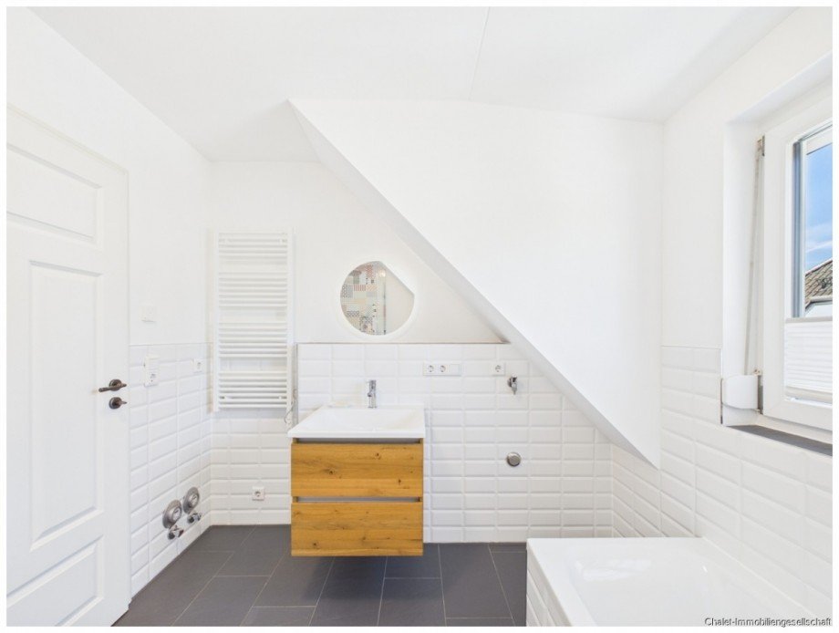 Bad Dachgeschosswohnung M�nchen