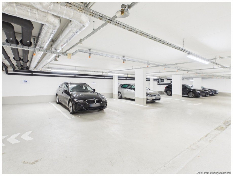 Tiefgarage mit Einzelstellpl�tzen B�rohaus M�nchen