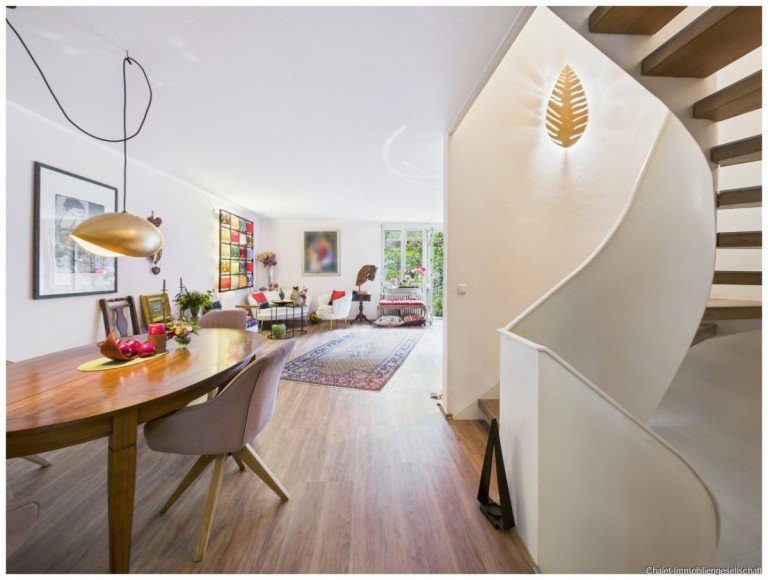 Blick in den Wohn-Essbereich M�nchen Erdgeschosswohnung GARTENMAISONETTE, 4-Zimmer-Wohnung mit S�dterrasse, Hobbyraum und Gartenanteil