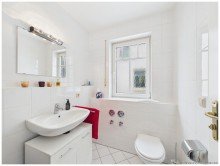 G�ste-WC RUHIGE DACHGESCHOSS-MAISONETTE - in zentraler Lage M�nchen Moosach