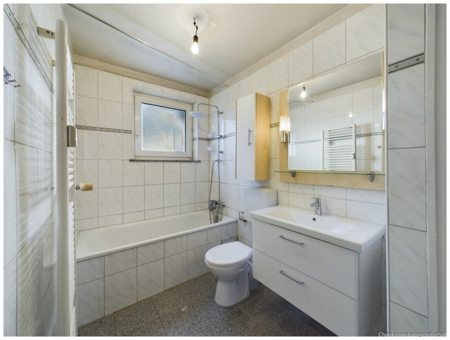 Bad Etagenwohnung M�nchen / Fasangarten