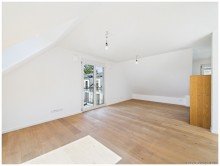 Wohn-Esszimmer Lichtdurchflutetes Penthouse-Feeling mit S�dterrasse - moderne 3-Zimmer-Wohnung mit Blick ins Gr�ne