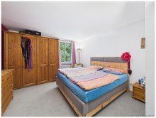 Schlafzimmer GARTENMAISONETTE, 4-Zimmer-Wohnung mit S�dterrasse, Hobbyraum und Gartenanteil