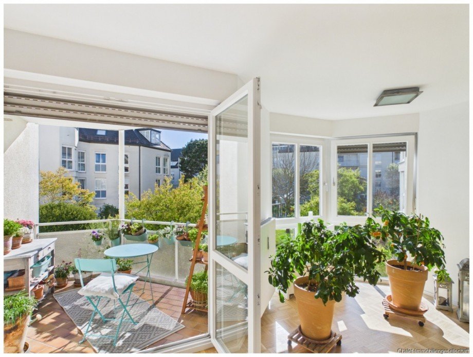 Blick auf den Balkon Etagenwohnung M�nchen