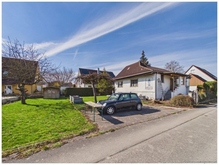 Zuwegung mit Altbestand Wohngrundst�ck Karlsfeld