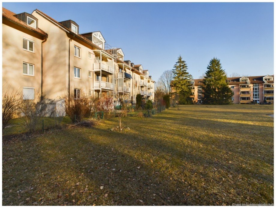 S�dansicht des Hauses Etagenwohnung M�nchen / Fasangarten