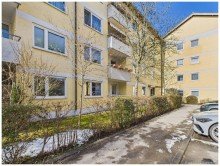 Au�enansicht - MITTEN IN PLANEGG - gepflegte, vermietete 3-Zimmer-Wohnung