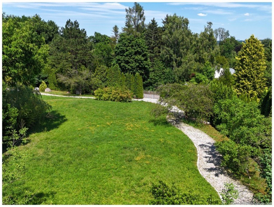 Blick nach Osten Wohngrundst�ck Schondorf am Ammersee